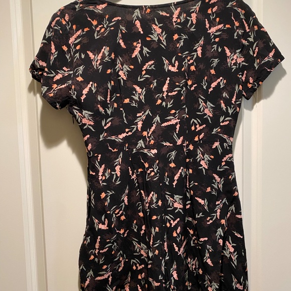 Garage Floral Tie Front Romper - Picture 2 of 3